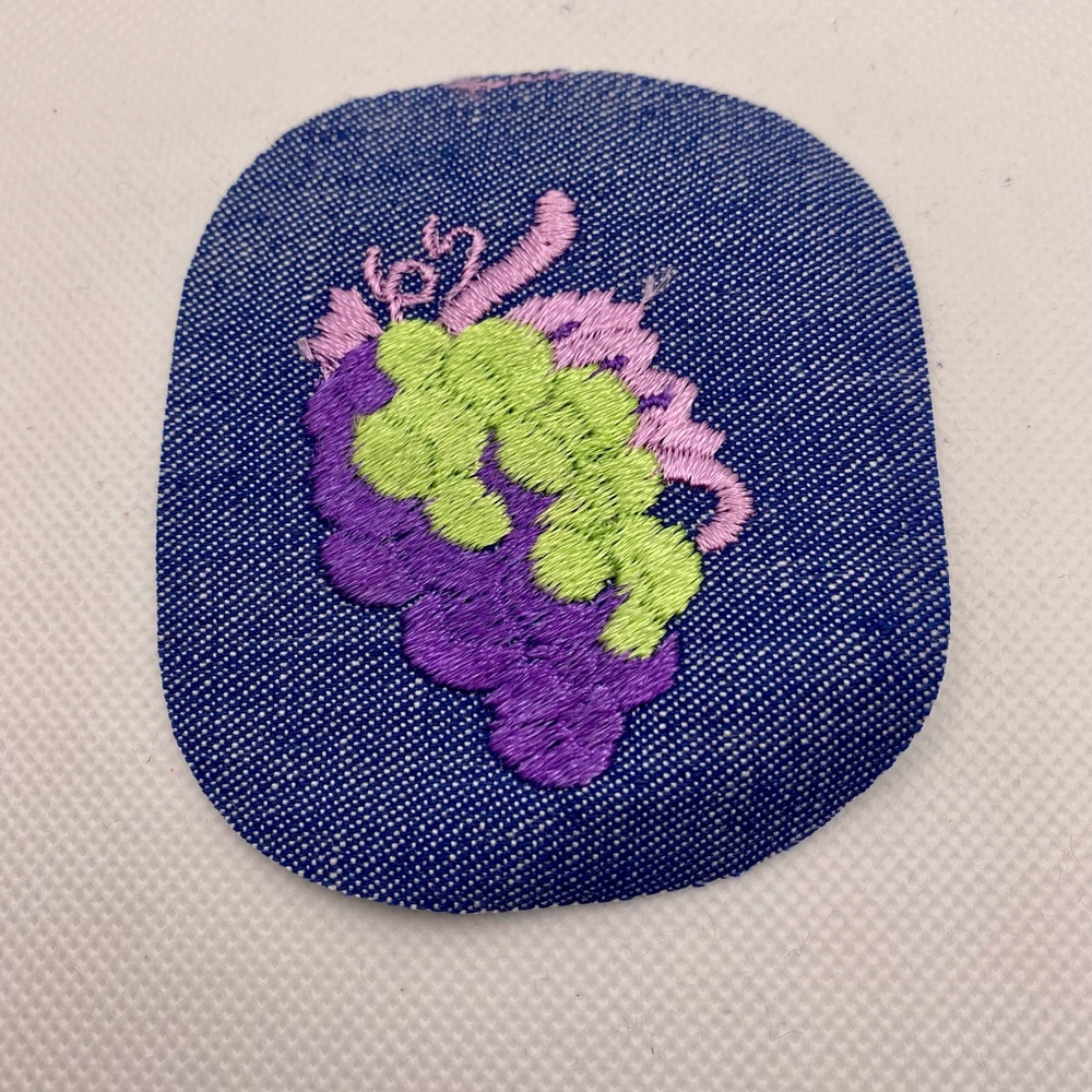 Vintage Patch Grapes Iron-on Denim Wine 3x3.5”